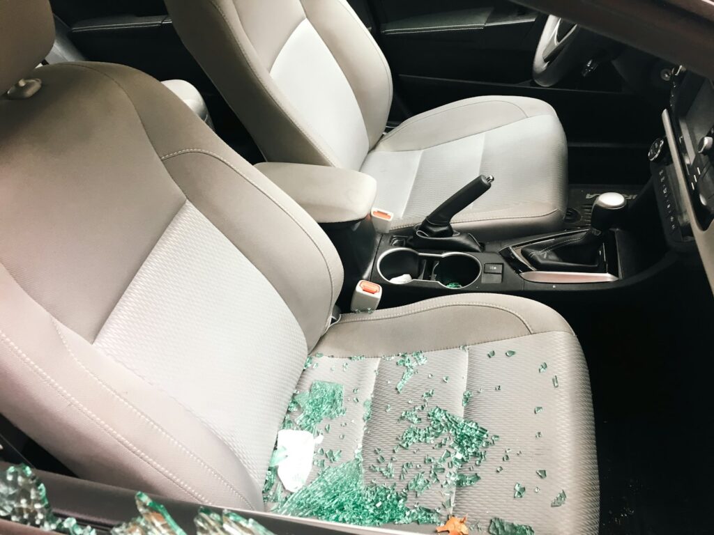 Technician repairing a windscreen